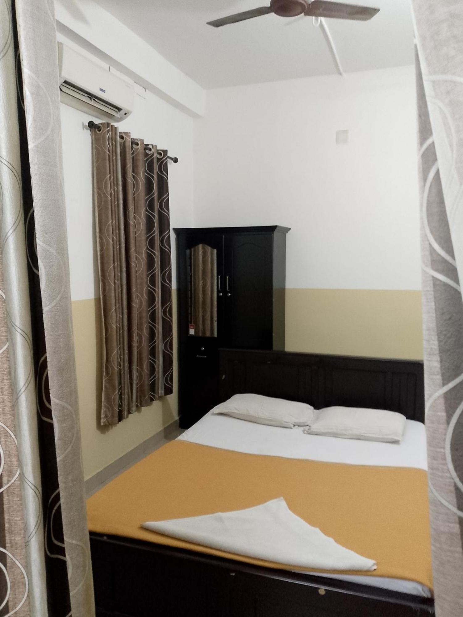 Lotus Grand Residency Hotel Angādipuram Exterior foto